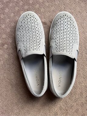 Vionic Kani Women’s Slip-On Perforated Loafers - Light Gray